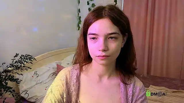 Snapshot of Evi_Brook chatting on October 4, 11:34 am Evi Brook online show from October 4, 11:34 am