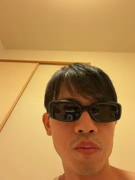 iiiviviii online show from November 1, 4:56 pm