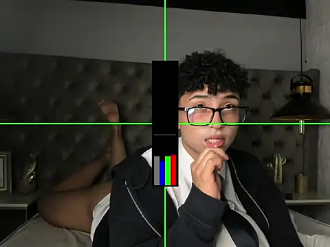 Snapshot of Valentin0_3 chatting on November 12, 7:40 pm Valentin0 3 online show from November 12, 7:40 pm