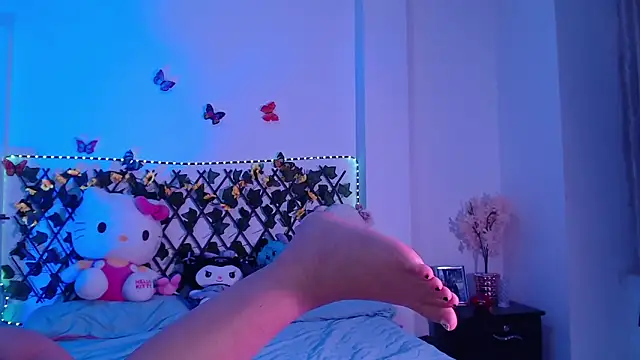 Snapshot of daisy_girll chatting on October 8, 9:33 am daisy girll online show from October 8, 9:33 am