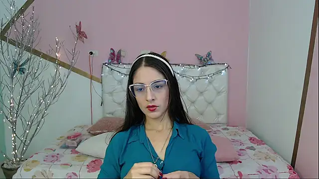 Snapshot of sofi_san chatting on October 2, 1:58 pm sofi san online show from October 2, 1:58 pm