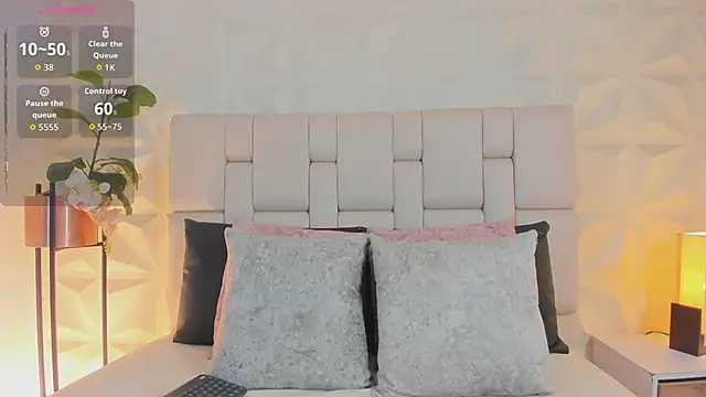 scarlettadams   online show from December 1, 12:17 pm