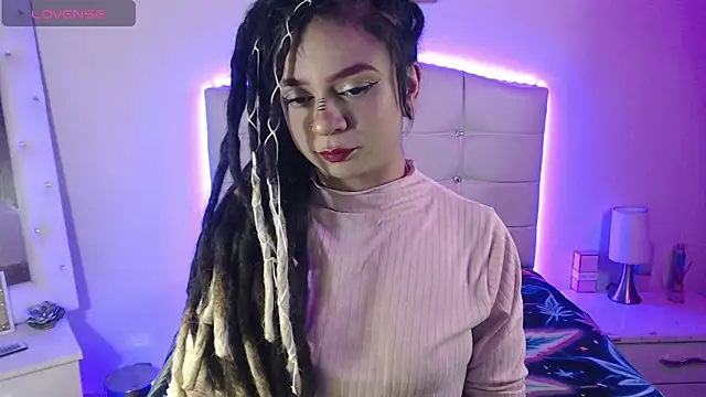 elapetitie online show from November 28, 6:13 am