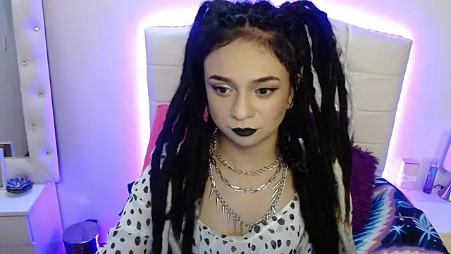 elapetitie online show from October 3, 4:47 am