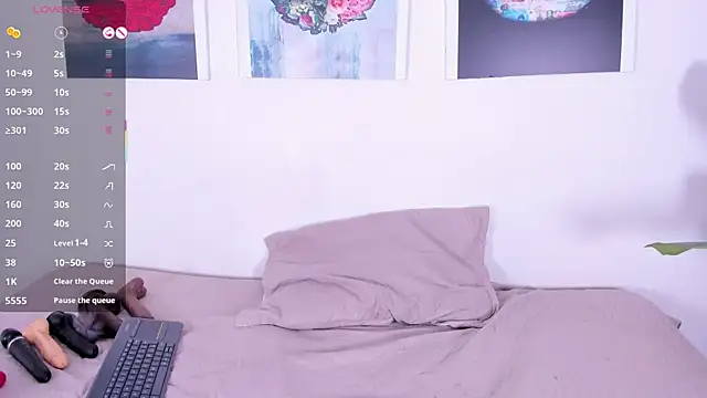 Monika-Ruiz online show from November 15, 7:40 pm