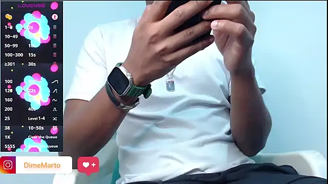 Snapshot of mike_black_22 chatting on February 14, 1:55 pm mike black 22 online show from February 14, 1:55 pm