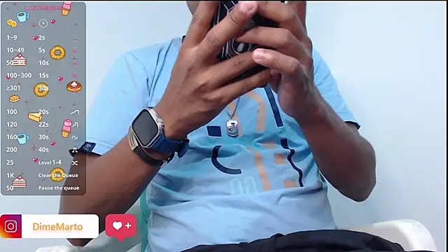 Snapshot of mike_black_22 chatting on November 14, 2:10 pm mike black 22 online show from November 14, 2:10 pm