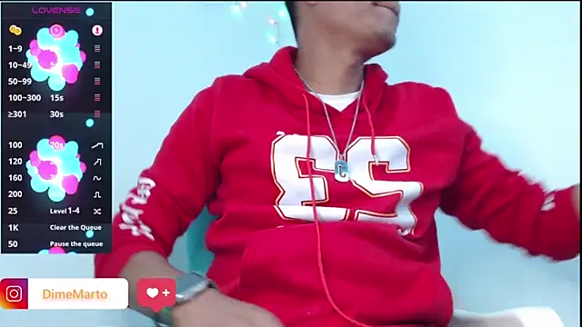 Snapshot of mike_black_22 chatting on January 15, 1:25 pm mike black 22 online show from January 15, 1:25 pm