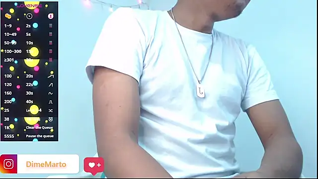 Snapshot of mike_black_22 chatting on July 7, 3:26 pm mike black 22 online show from July 7, 3:26 pm