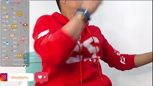 Snapshot of mike_black_22 chatting on November 6, 2:21 pm mike black 22 online show from November 6, 2:21 pm