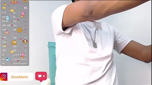 Snapshot of mike_black_22 chatting on November 20, 3:12 pm mike black 22 online show from November 20, 3:12 pm