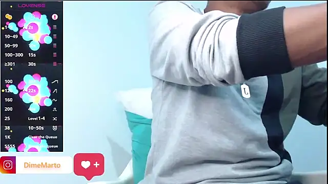 Snapshot of mike_black_22 chatting on February 22, 3:24 pm mike black 22 online show from February 22, 3:24 pm