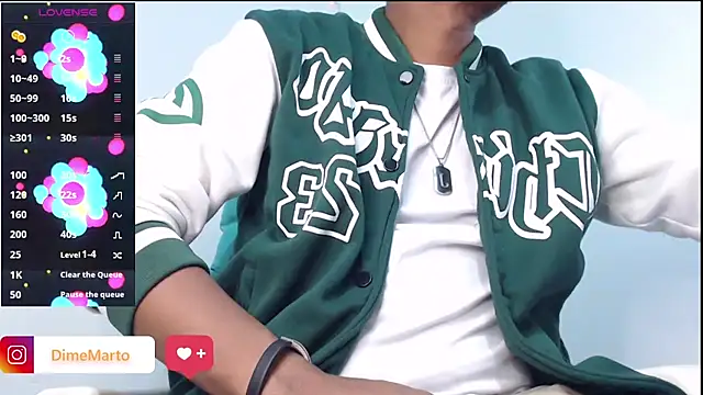 Snapshot of mike_black_22 chatting on January 9, 3:52 pm mike black 22 online show from January 9, 3:52 pm