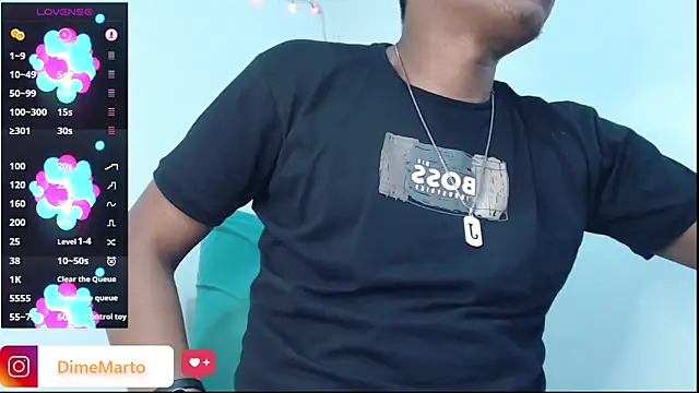 Snapshot of mike_black_22 chatting on April 23, 7:37 pm mike black 22 online show from April 23, 7:37 pm