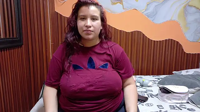 mabelineyesgreen303av online show from November 3, 12:05 am