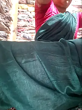 indianhotwife639 online show from May 9, 8:28 am