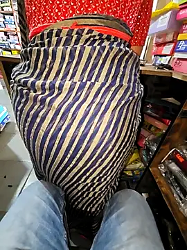 indianhotwife639 online show from December 19, 4:49 am