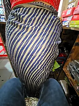 indianhotwife639 online show from January 9, 5:36 am