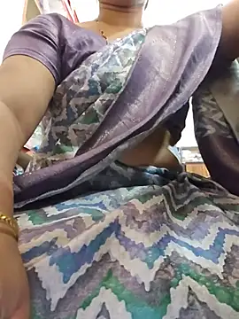 Snapshot of indianhotwife639 chatting on July 13, 6:35 am indianhotwife639 online show from July 13, 6:35 am