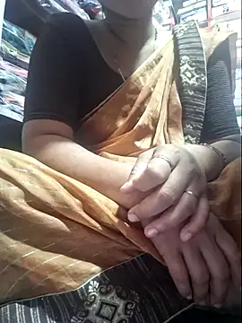 Snapshot of indianhotwife639 chatting on September 9, 8:57 am indianhotwife639 online show from September 9, 8:57 am