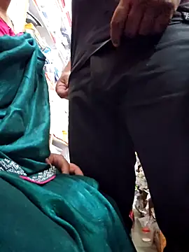 indianhotwife639 online show from February 28, 6:02 am