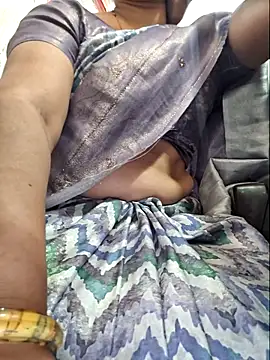 indianhotwife639 online show from April 12, 6:38 am