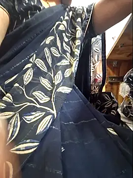 indianhotwife639 online show from November 27, 8:48 am