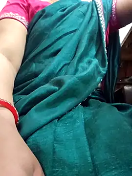 indianhotwife639 online show from March 5, 5:15 am