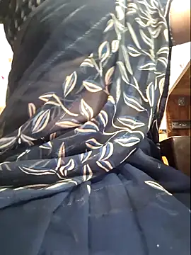 indianhotwife639 online show from February 20, 6:19 am