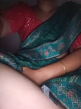 Snapshot of indianhotwife639 chatting on July 8, 5:24 pm indianhotwife639 online show from July 8, 5:24 pm