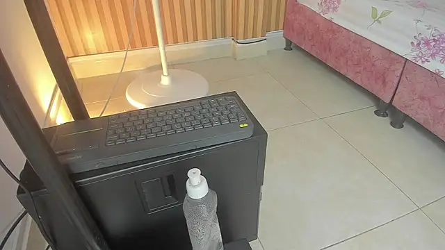 Snapshot of Mila_grace_ chatting on May 9, 6:22 pm Mila grace online show from May 9, 6:22 pm