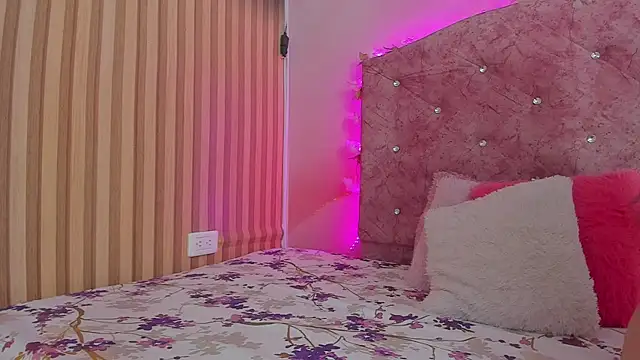 Mila grace  online show from January 8, 6:36 pm