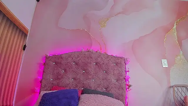 Mila grace  online show from February 25, 6:41 pm