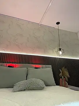 MaddyGray  online show from March 4, 11:29 am