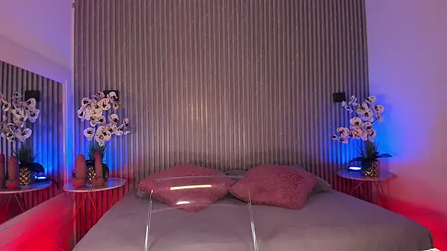 MaddyGray  online show from February 23, 7:03 pm