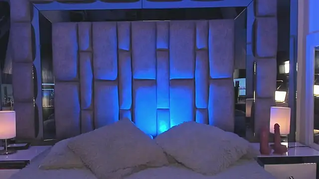 MaddyGray  online show from January 10, 6:14 pm