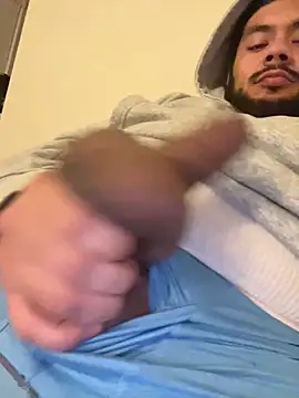 Snapshot of Bbrn69official chatting on January 6, 6:17 am Bbrn69official online show from January 6, 6:17 am