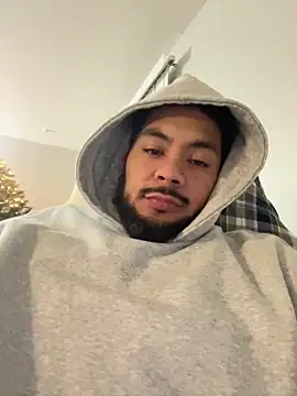 Snapshot of Bbrn69official chatting on December 23, 4:23 am Bbrn69official online show from December 23, 4:23 am