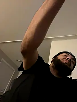 Bbrn69official online show from November 7, 9:25 am