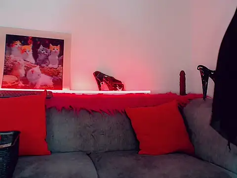 Snapshot of vicky_gill chatting on September 17, 1:35 pm vicky gill online show from September 17, 1:35 pm