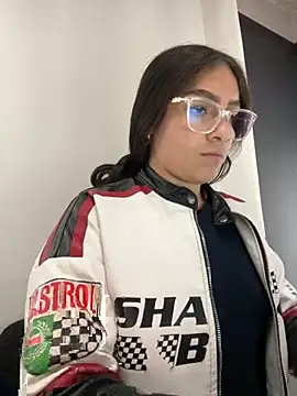 Snapshot of Alyha_Cortes chatting on October 25, 3:28 am Alyha Cortes online show from October 25, 3:28 am