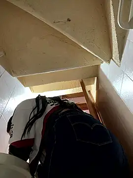 Alyha Cortes online show from January 19, 1:26 pm