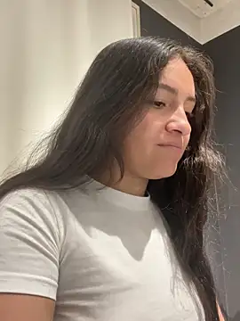 Snapshot of Alyha_Cortes chatting on November 24, 1:22 pm Alyha Cortes online show from November 24, 1:22 pm