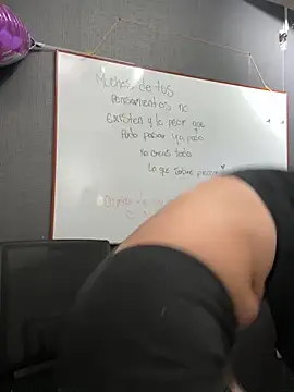 Alyha Cortes online show from February 11, 1:22 pm