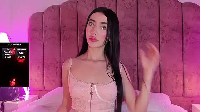 ValeskaZuev1 online show from October 16, 5:32 pm