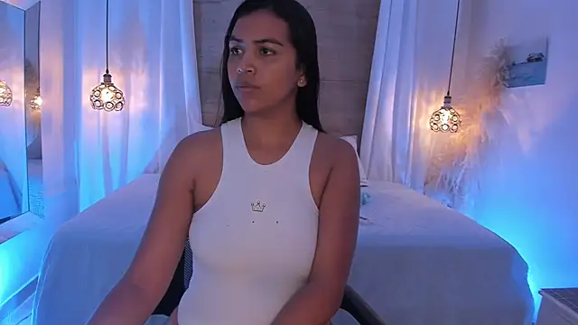 Snapshot of Artemisa08 chatting on February 24, 3:18 am Artemisa08 online show from February 24, 3:18 am