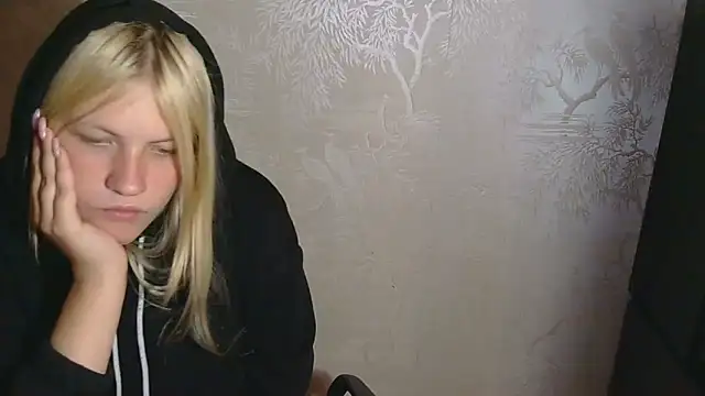 Snapshot of Victoria_ooo chatting on October 14, 10:09 pm Victoria ooo online show from October 14, 10:09 pm