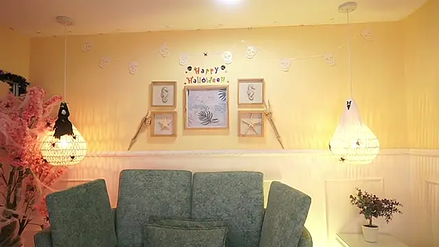 LoonaNyx online show from October 21, 11:31 am