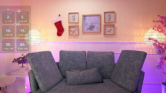 Snapshot of LoonaNyx chatting on November 28, 11:32 am LoonaNyx online show from November 28, 11:32 am