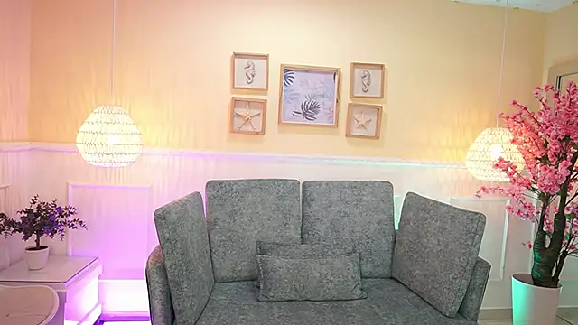 LoonaNyx online show from September 19, 11:36 am